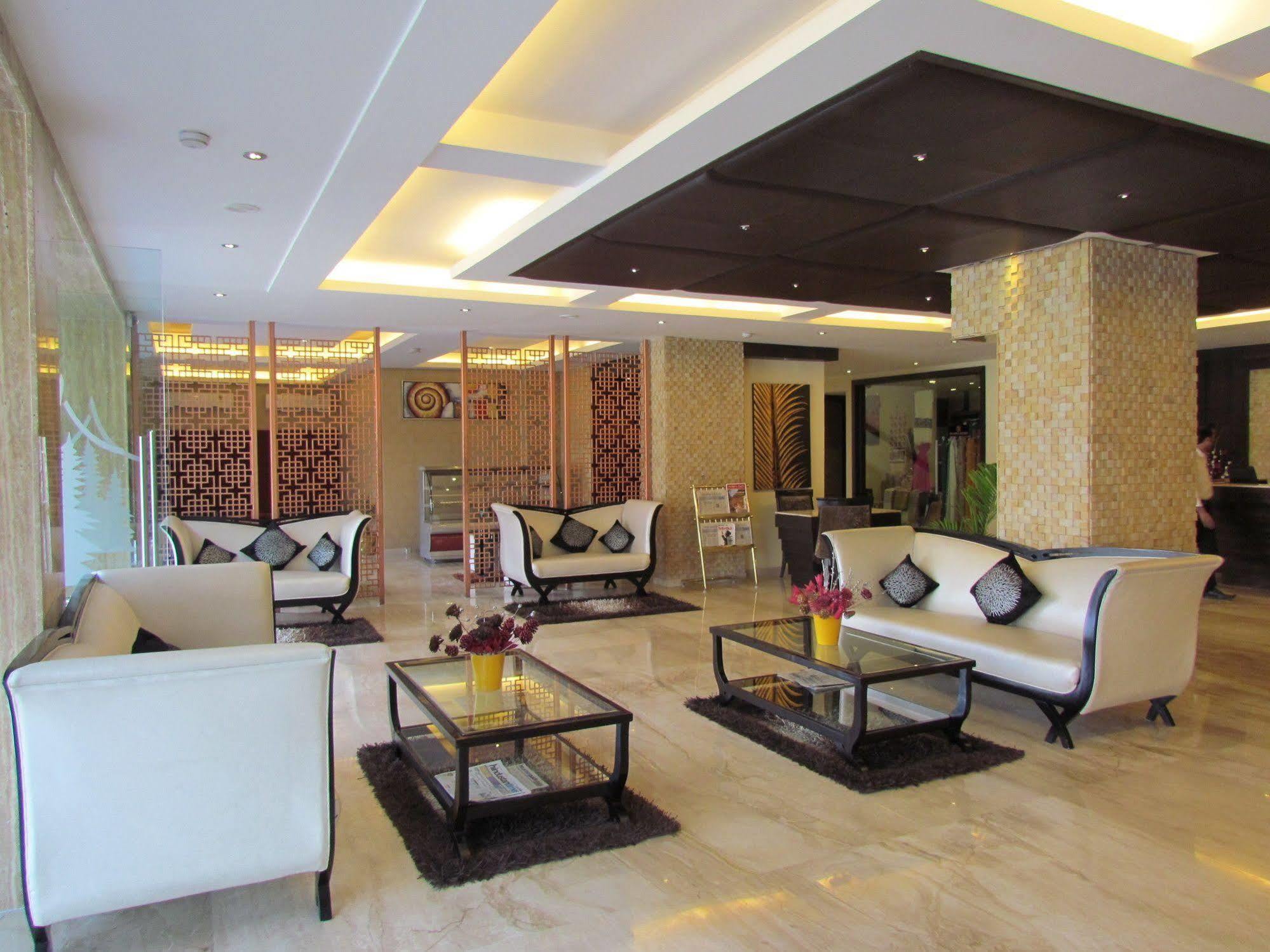 Hotel Pine Spring Wazir Bagh Srīnagar Buitenkant foto